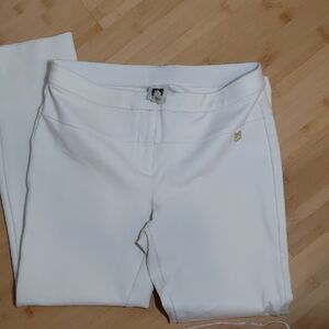 Anne Klein Elegant Cream Skinny Pants
